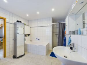 Badezimmer Erdgeschoss