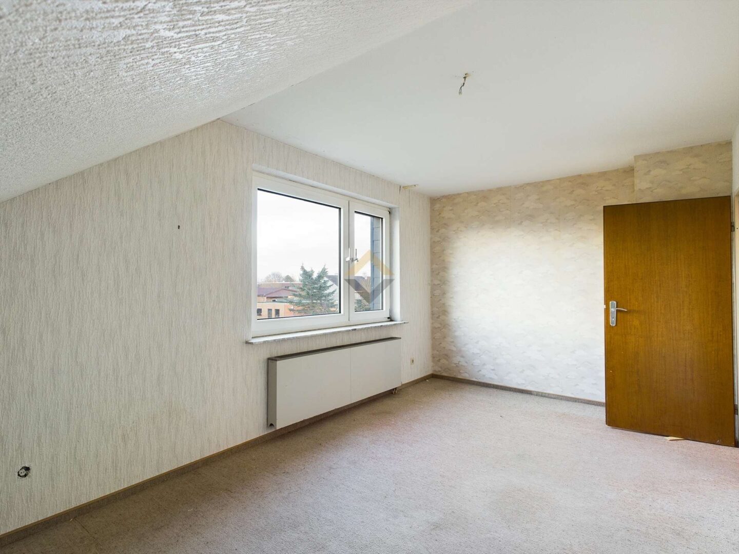 Zimmer 5 oder Küche oben