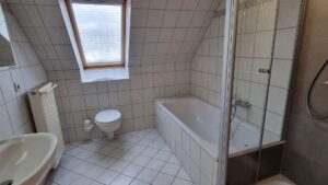 Bad OG mit Dusche