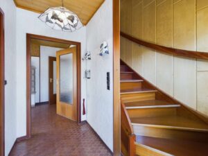 Eingangsdiele / Treppe OG