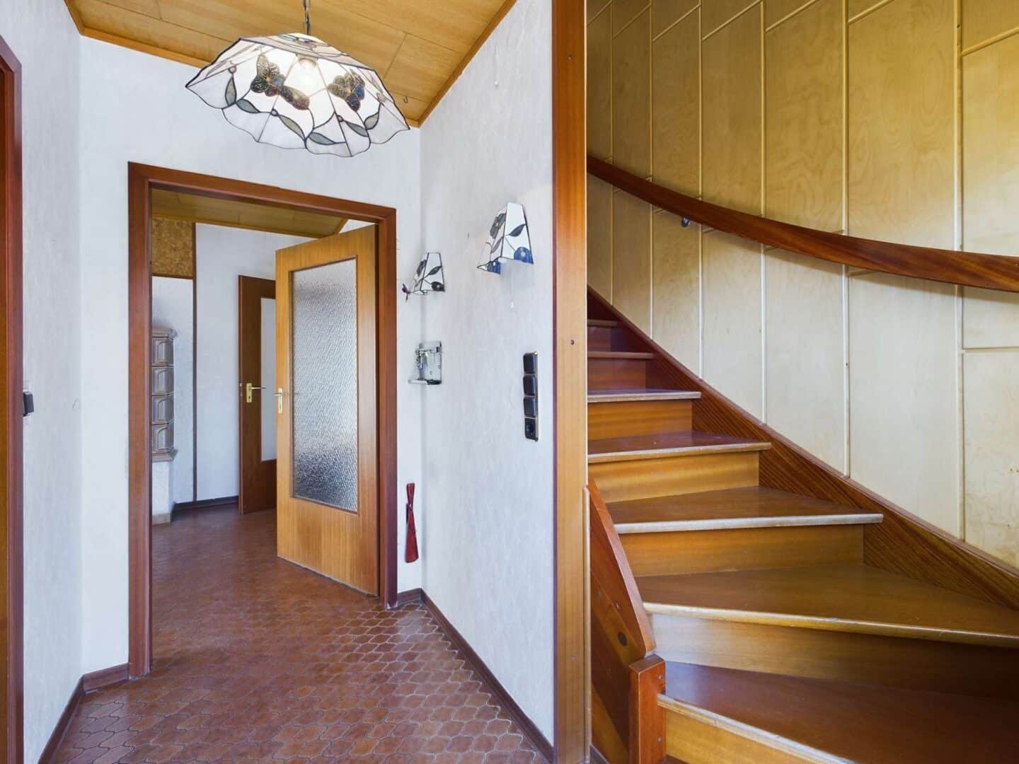 Eingangsdiele / Treppe OG
