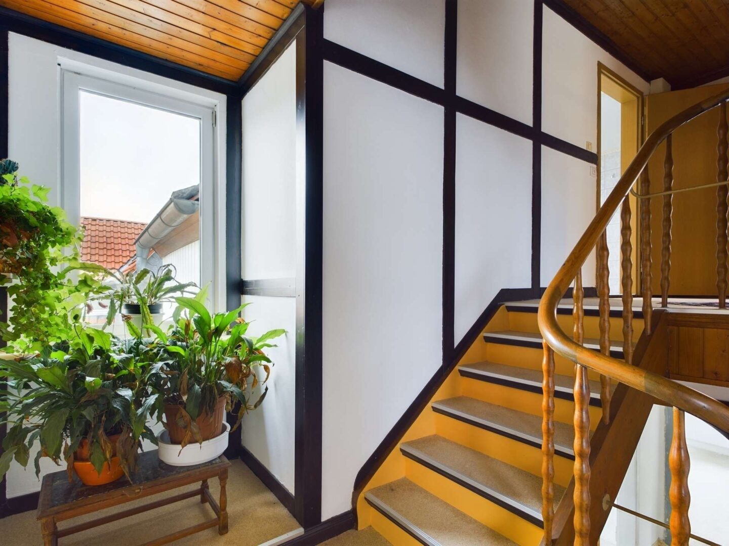 Flur / Treppe mit Fachwerkimitat