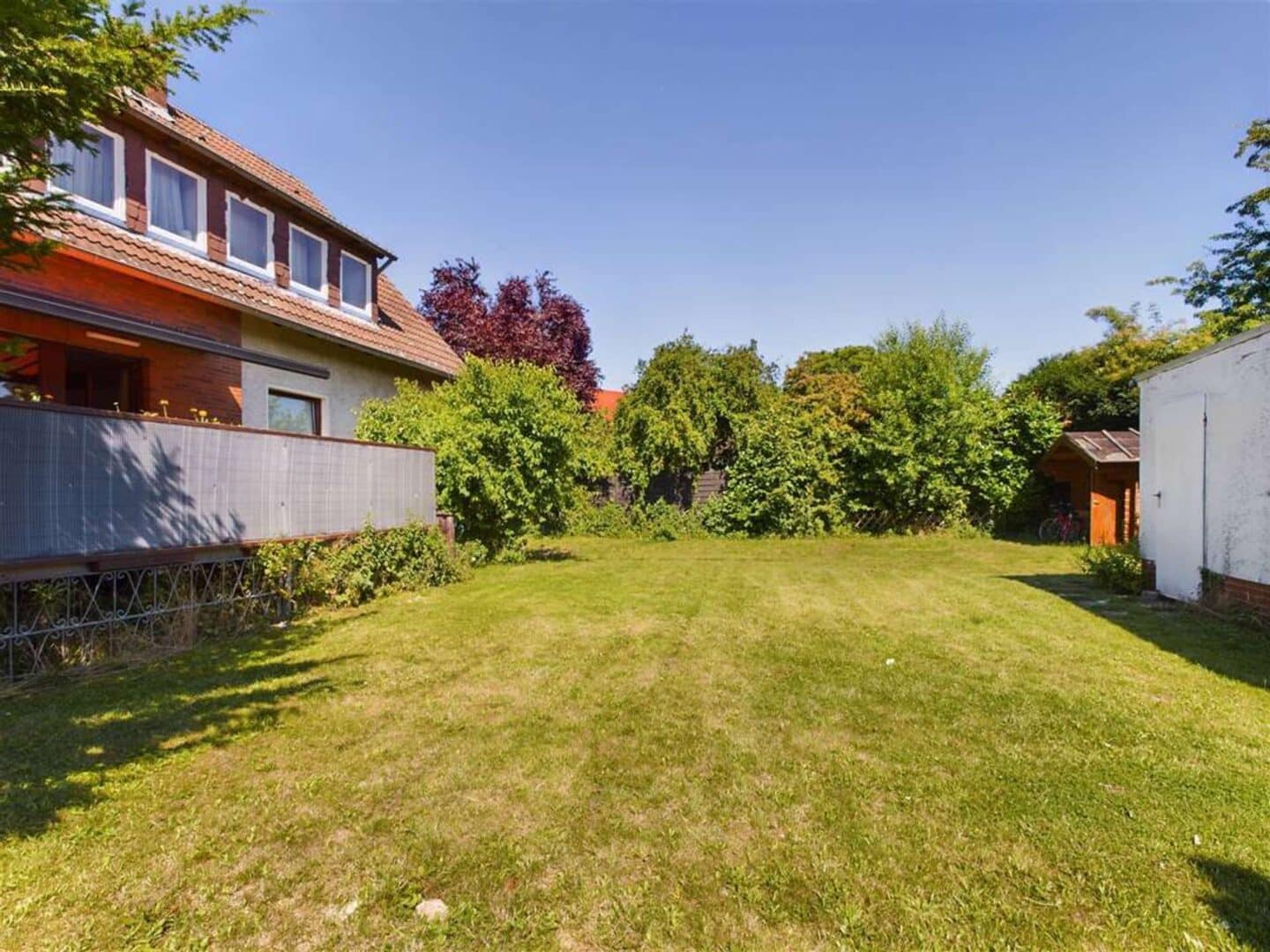 Garten hinten