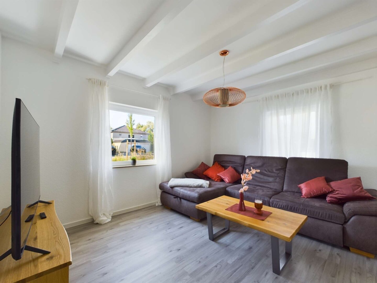 Wohnzimmer Bild 1