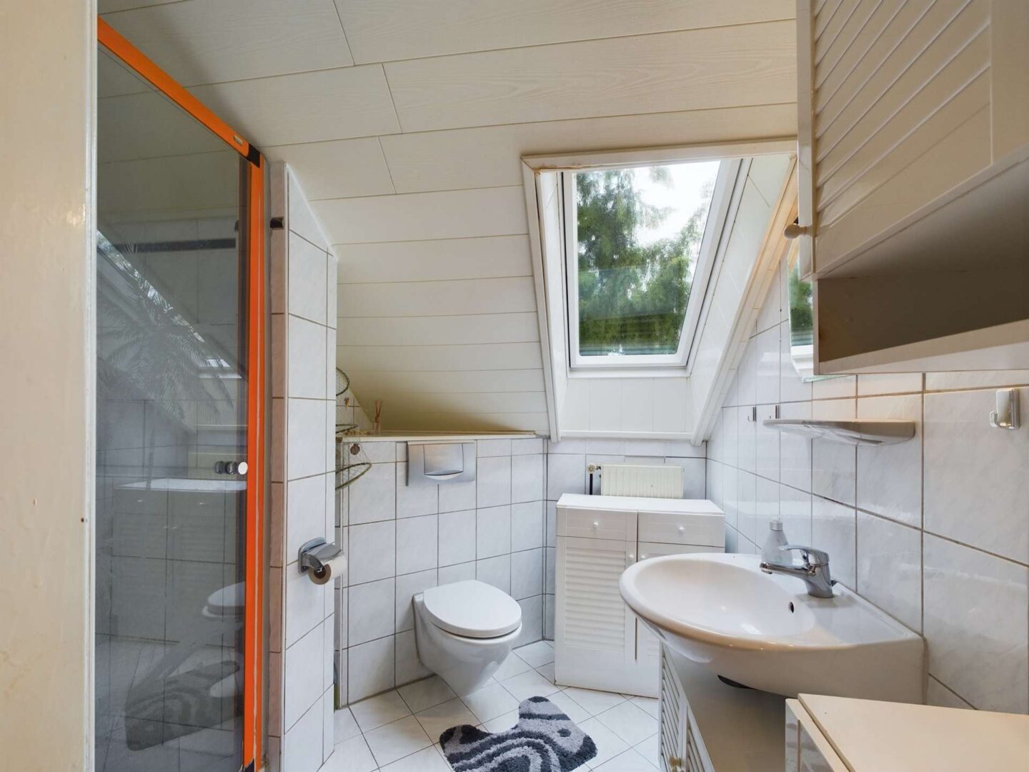 Badezimmer DG