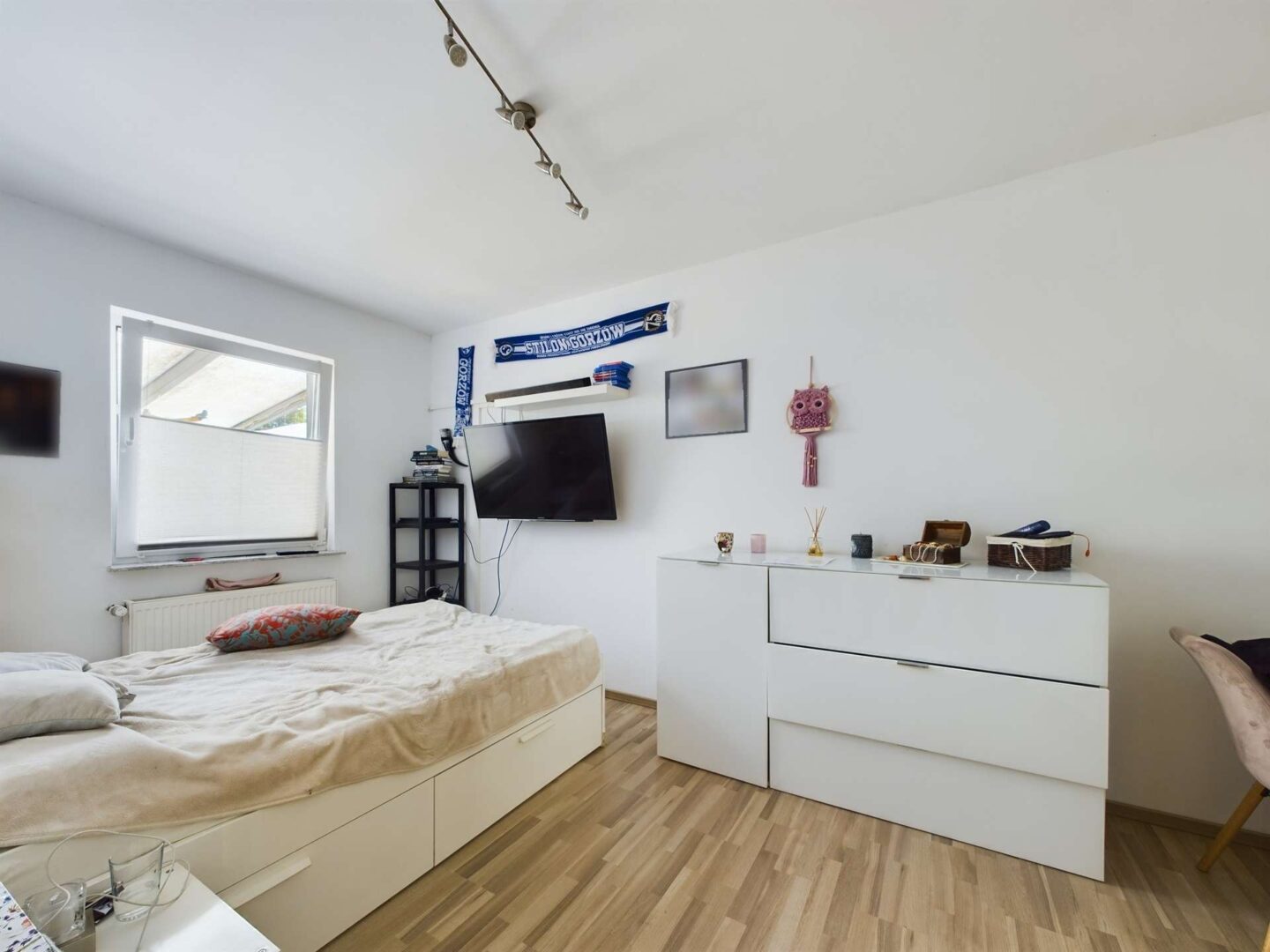 SCHLAFZIMMER 1