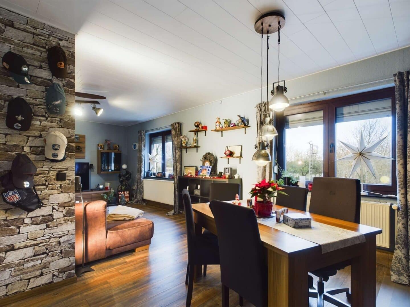 ESSZIMMER OBEN