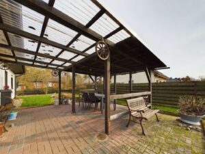 Überdachte Terrasse