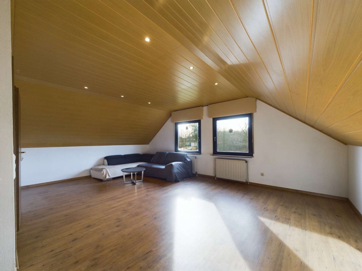 Wohnzimmer ( Zimmer 5 ) oben