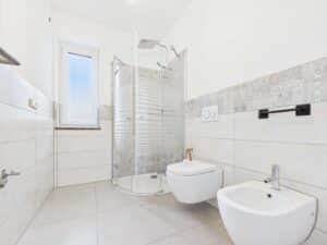 Badezimmer EG