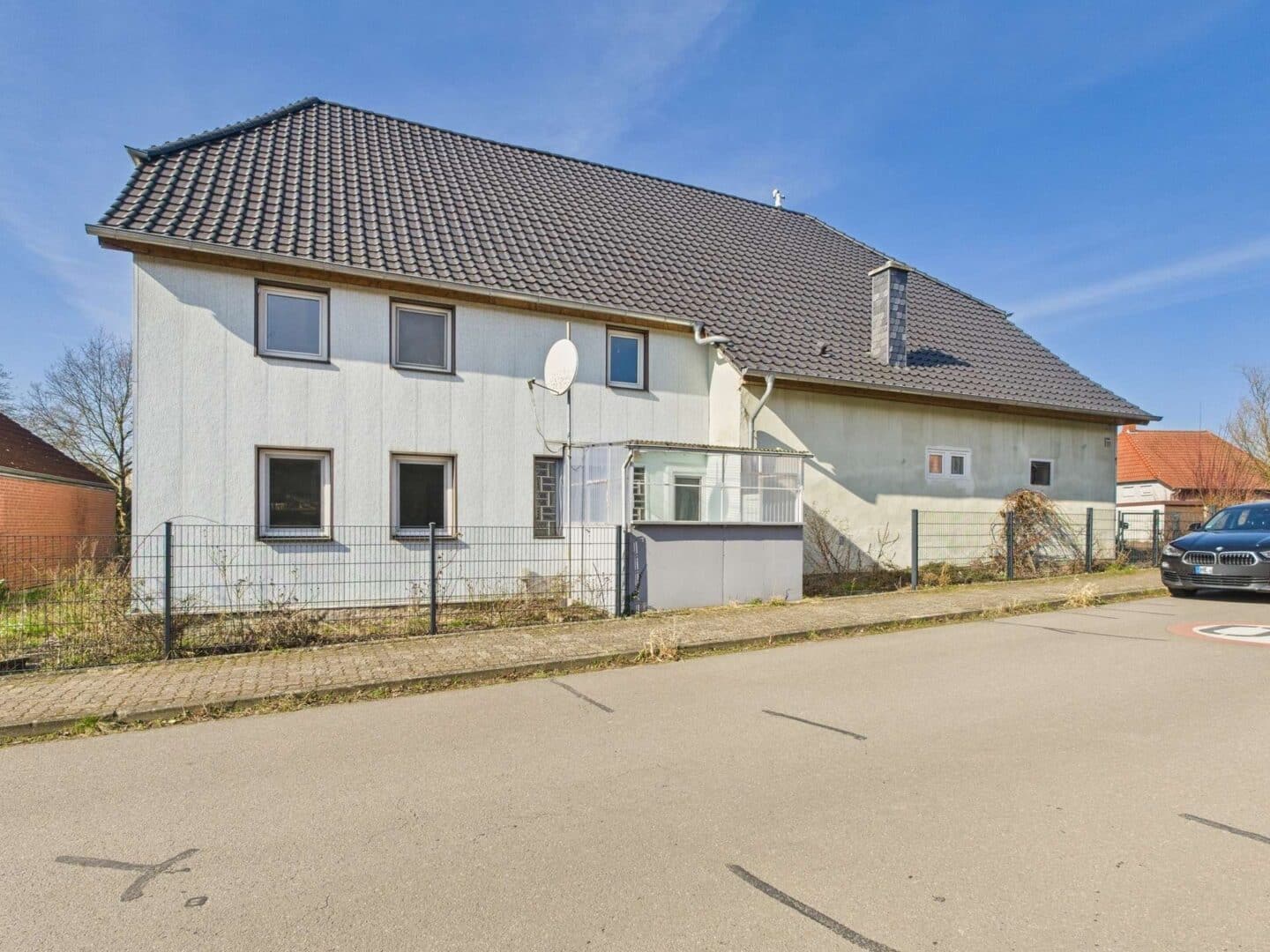 Hausansicht Straße