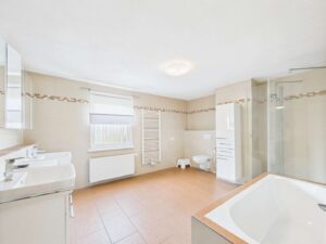 Badezimmer OG