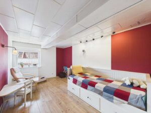 Zimmer 2 OG