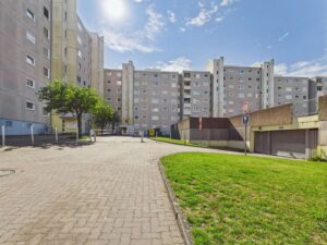 Gebäudekomplex + Tiefgarage