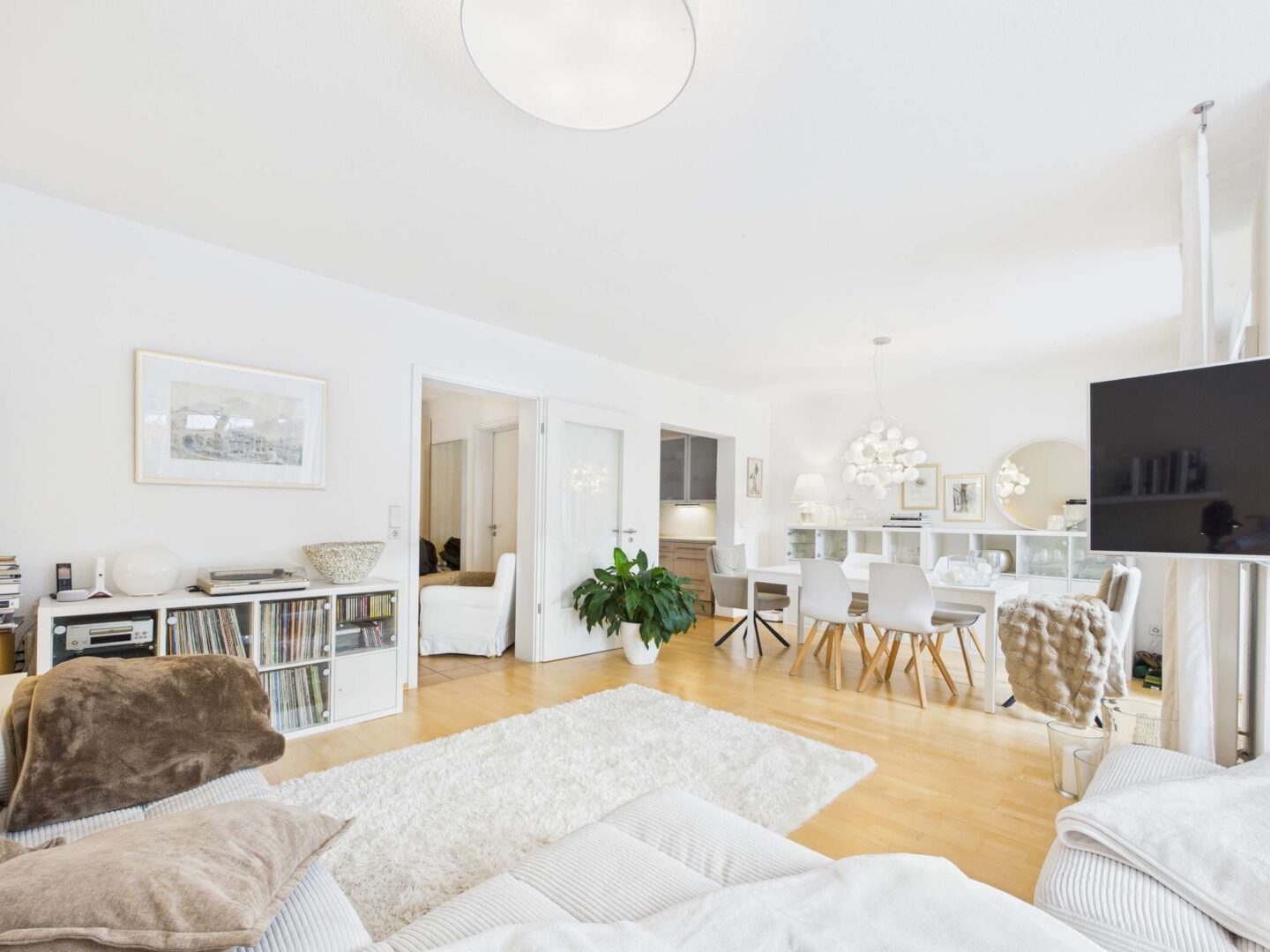 Wohn/- Esszimmer