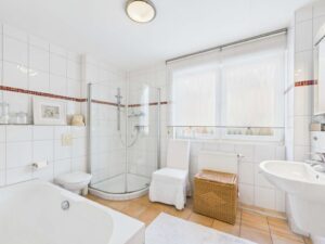 Badezimmer 1. Obergeschoss