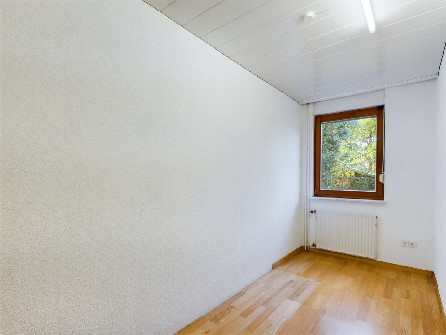 Ankleidezimmer oder Büro o. so (unten)