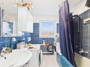 Badezimmer 1OG links