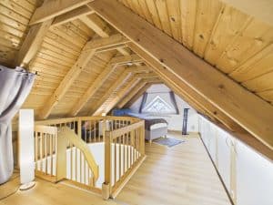 ausgebauter Studiobereich im Spitzboden