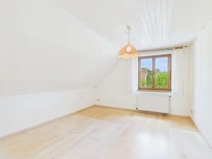 Zimmer 1 OG