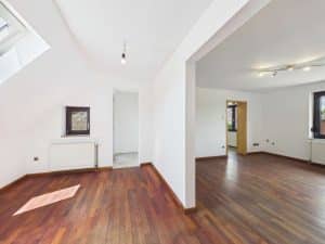 Wohn/-Esszimmer