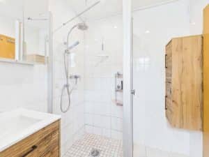 Badezimmer 1