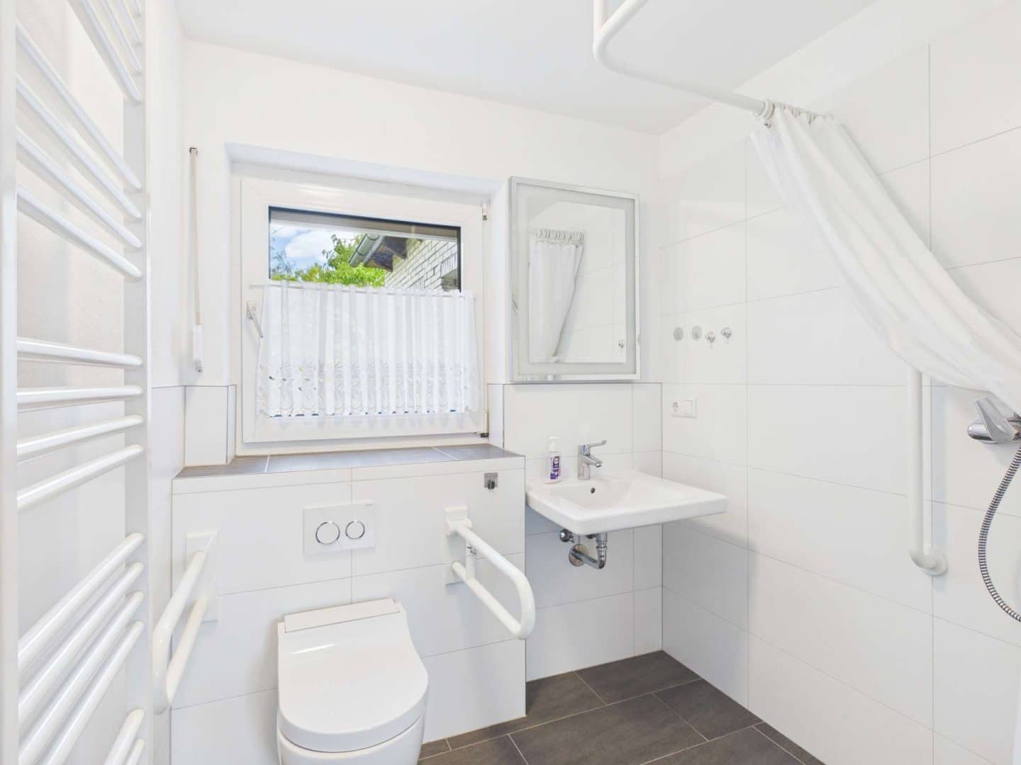 Badezimmer EG