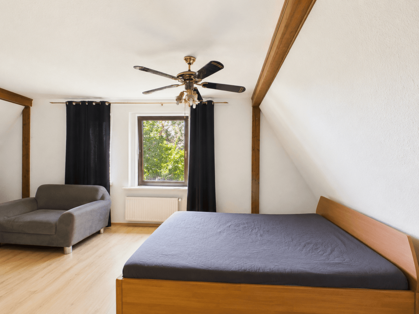 Zimmer 1 Dachgeschoss