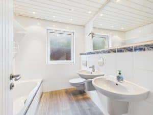 Badezimmer Erdgeschoss