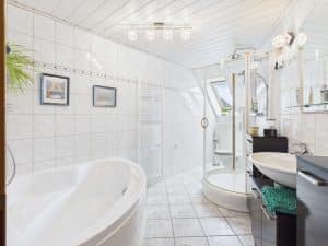 Badezimmer Haupthaus