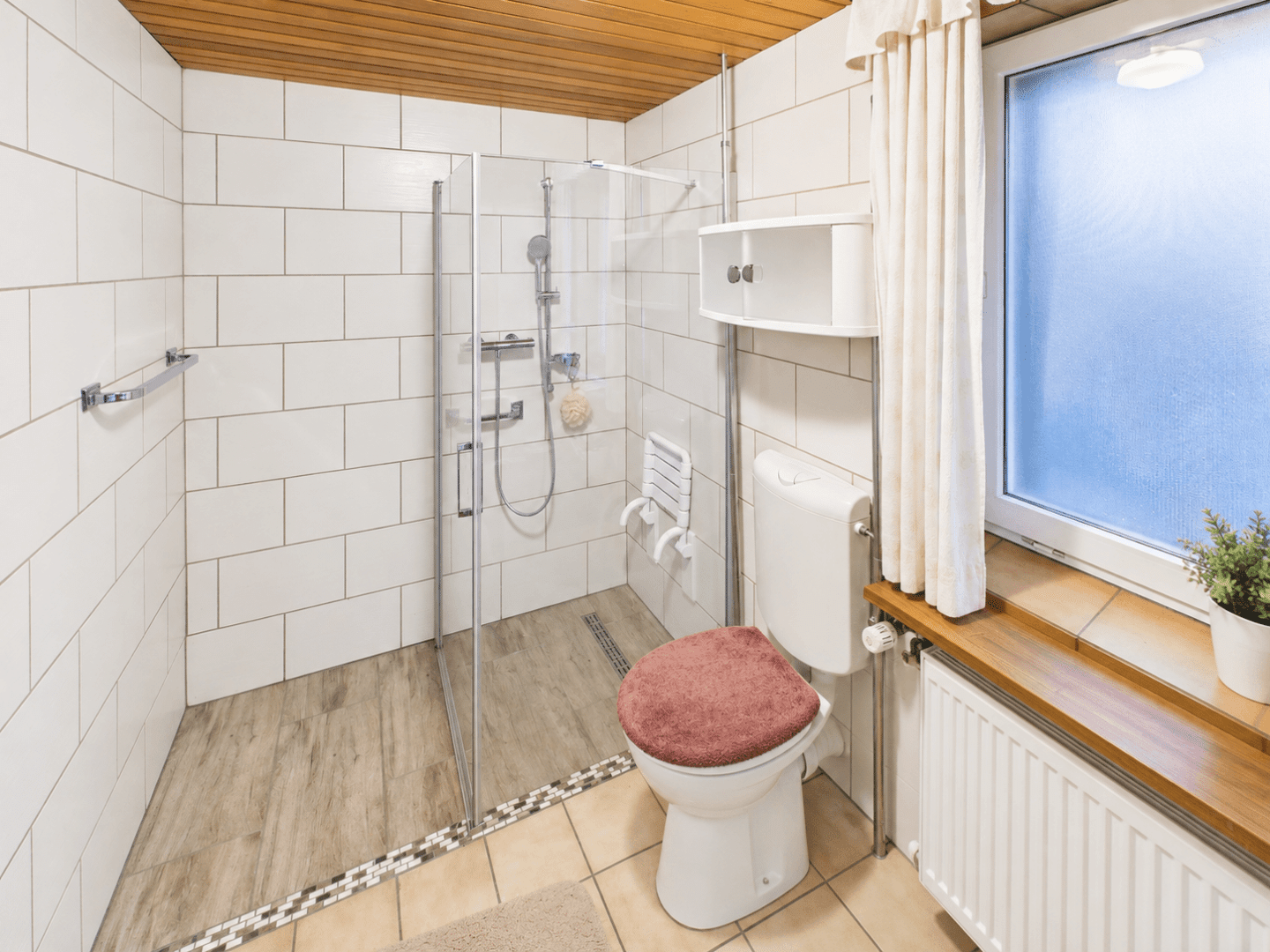 Badezimmer Erdgeschoss